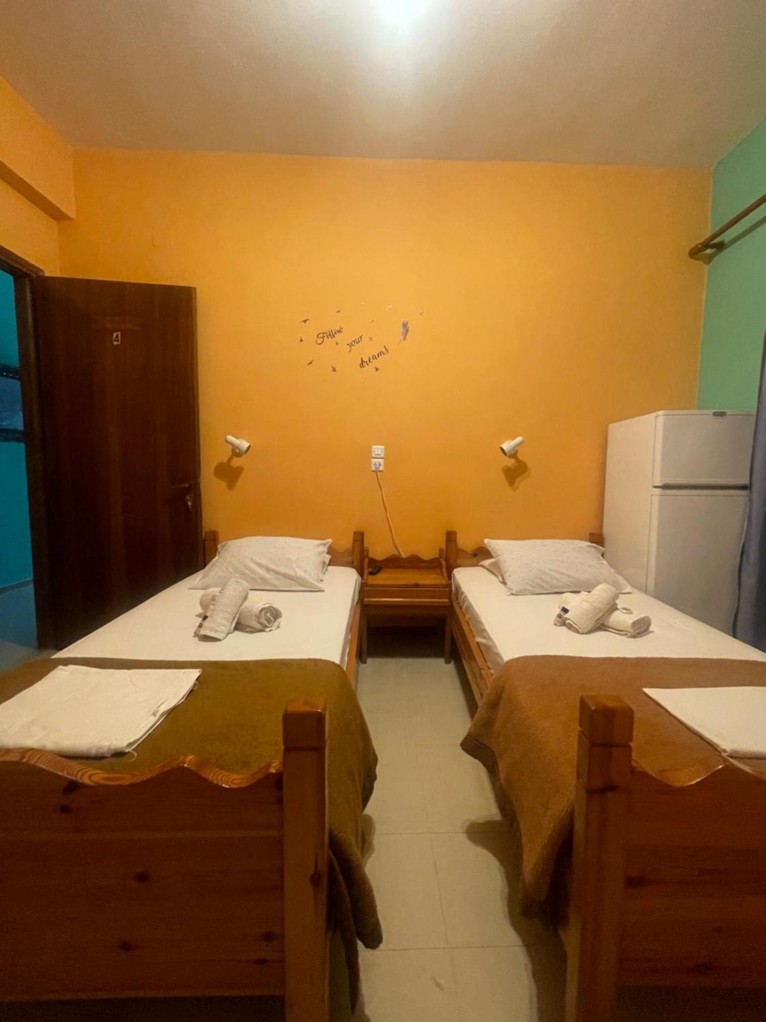 Pislis Rooms Kamena Vourla Luaran gambar