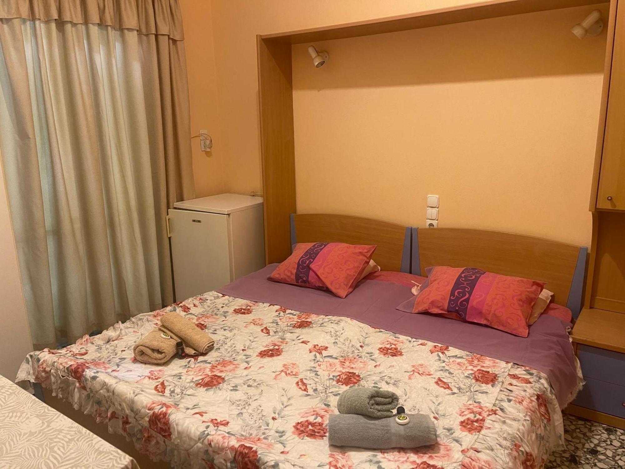 Pislis Rooms Kamena Vourla Luaran gambar